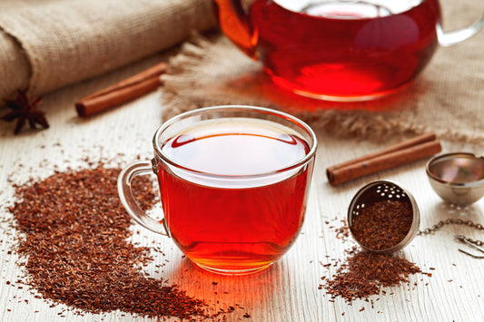 Rooibos: Il Tesoro Rosso dell'Africa e la Perfetta Coccola Senza Caffeina